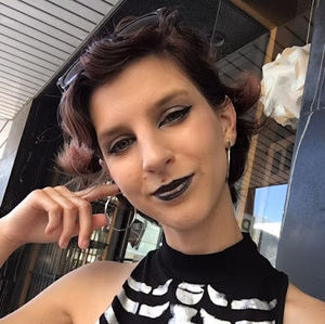 Meet your Posher, Kayla